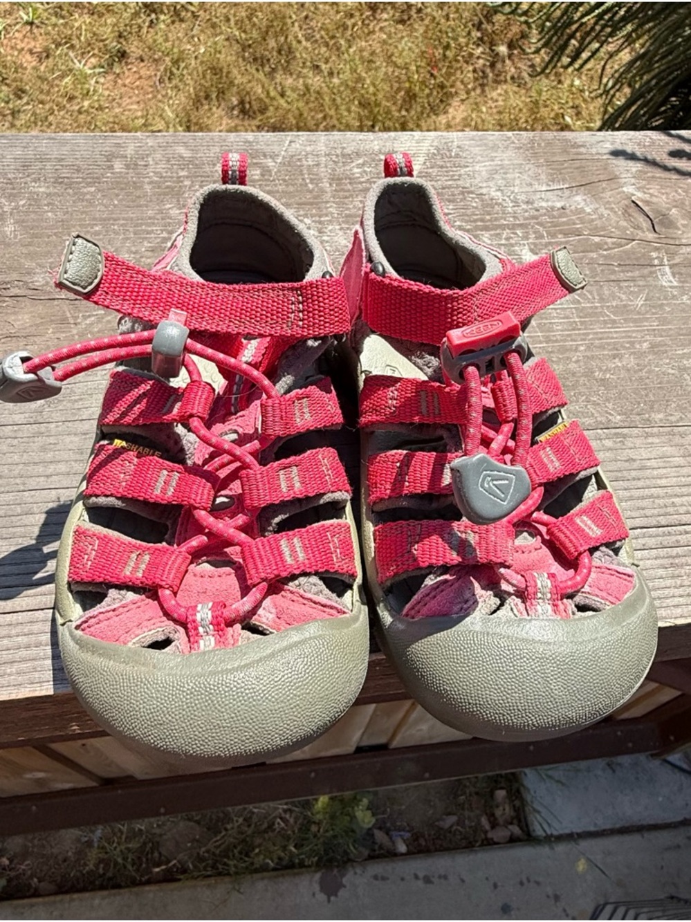 KEEN Kids Pink-Red Closed-Toe Water Sandals